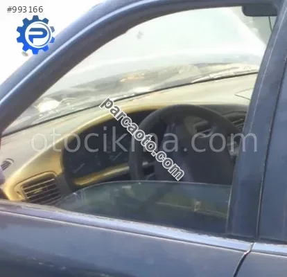 kia clarus 2.0 çıkma sol ön kapı camı