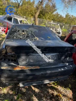 Bmw E36 Arka Bagaj Kapağı