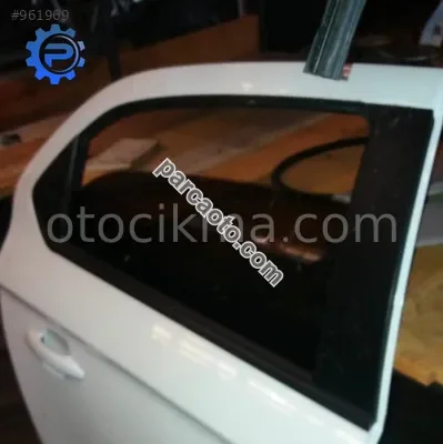peugeot 301 çıkma sağ arka kapı camı