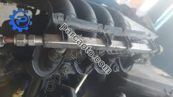 Cady polo bora 1.6 2.0 enjektör kütüğü çıkma