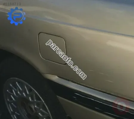1992 model mazda 626 çıkma depo kapağı