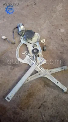 bmw e34 5.20 çıkma sağ ön cam krikosu