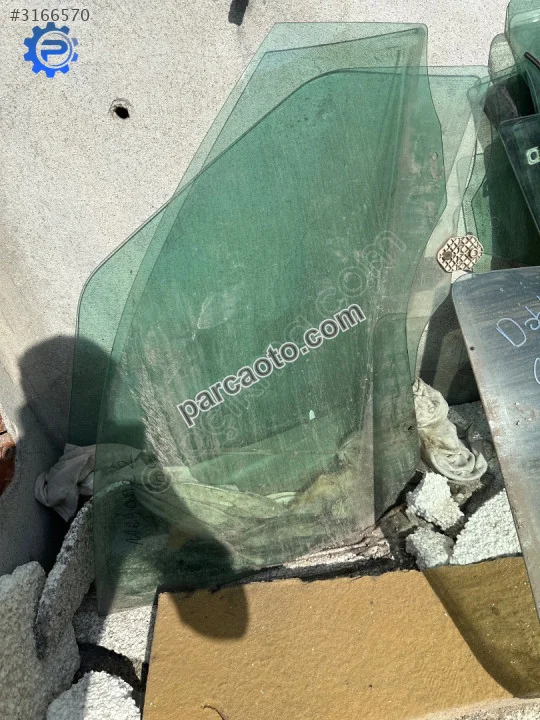 Renault Megane Kapı Camları - Samsun Tekkeköy