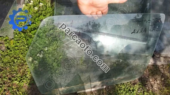 Escort sağ arka cam çıkma