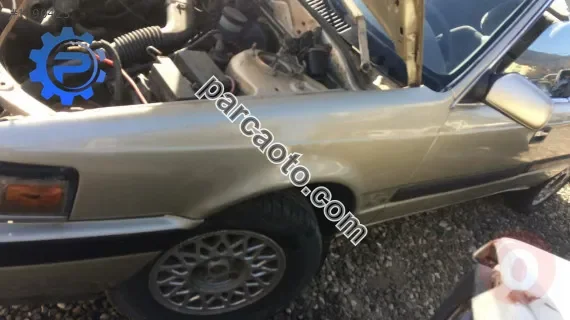 1992 model mazda 626 çıkma sol ön çamurluk