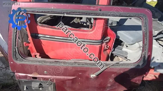 Mitsubishi pajero bagaj kapağı yedek parça