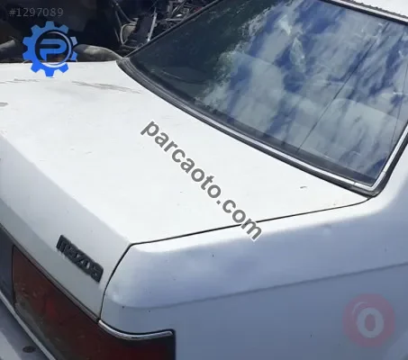 1988 model mazda 323 1.6 çıkma bagaj kapağı