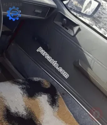 1993 renault toros çıkma sağ ön kapı döşemesi