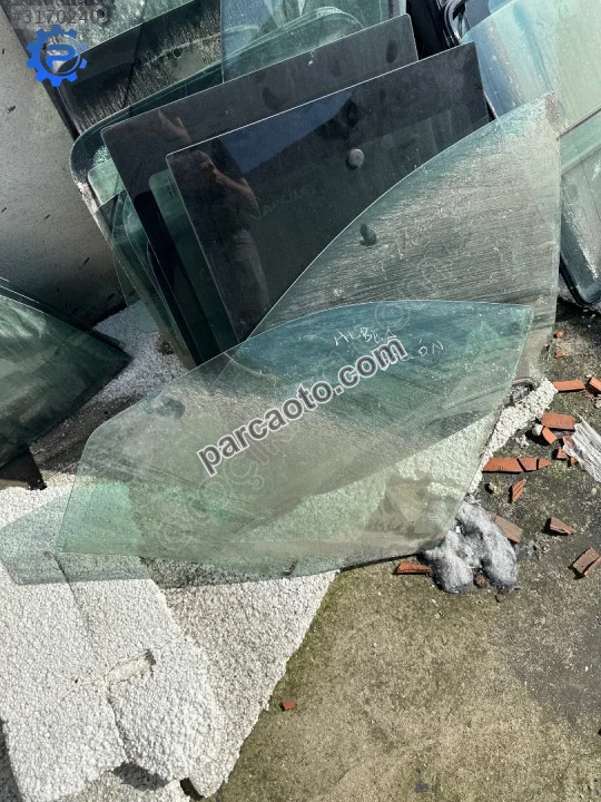 Fiat albea sol ön kapı camı Fiat albea sol ön kapı camı