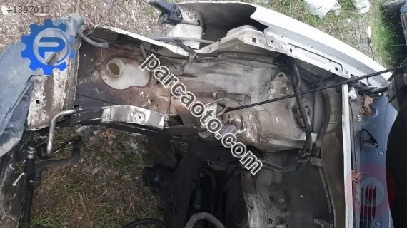 2003 model citroen berlingo kesme sağ ön podye