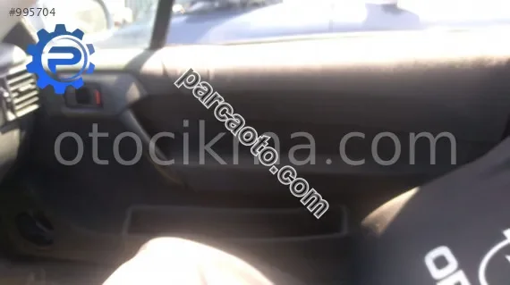 1995 model opel calibra 2.0 sökme sağ ön kapı döşeme