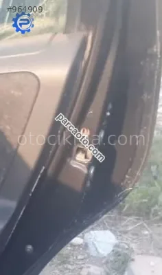 2009 peugeot 207 1.4 benzinli çıkma sağ arka kapı kilidi