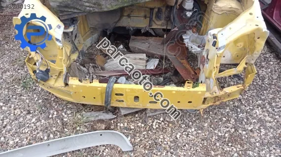 Renault Kango 1 ön tampon demiri çıkma