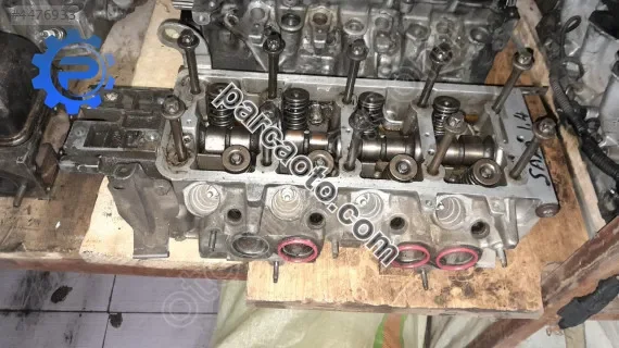 Citroën saxo Pejo 106 1.4 8v silindir kapak