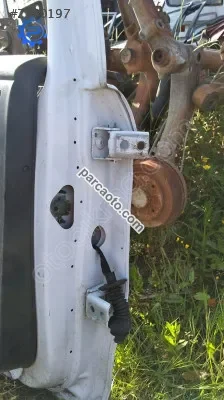 Peugeot 301 sol arka kapı menteseleri çıkma