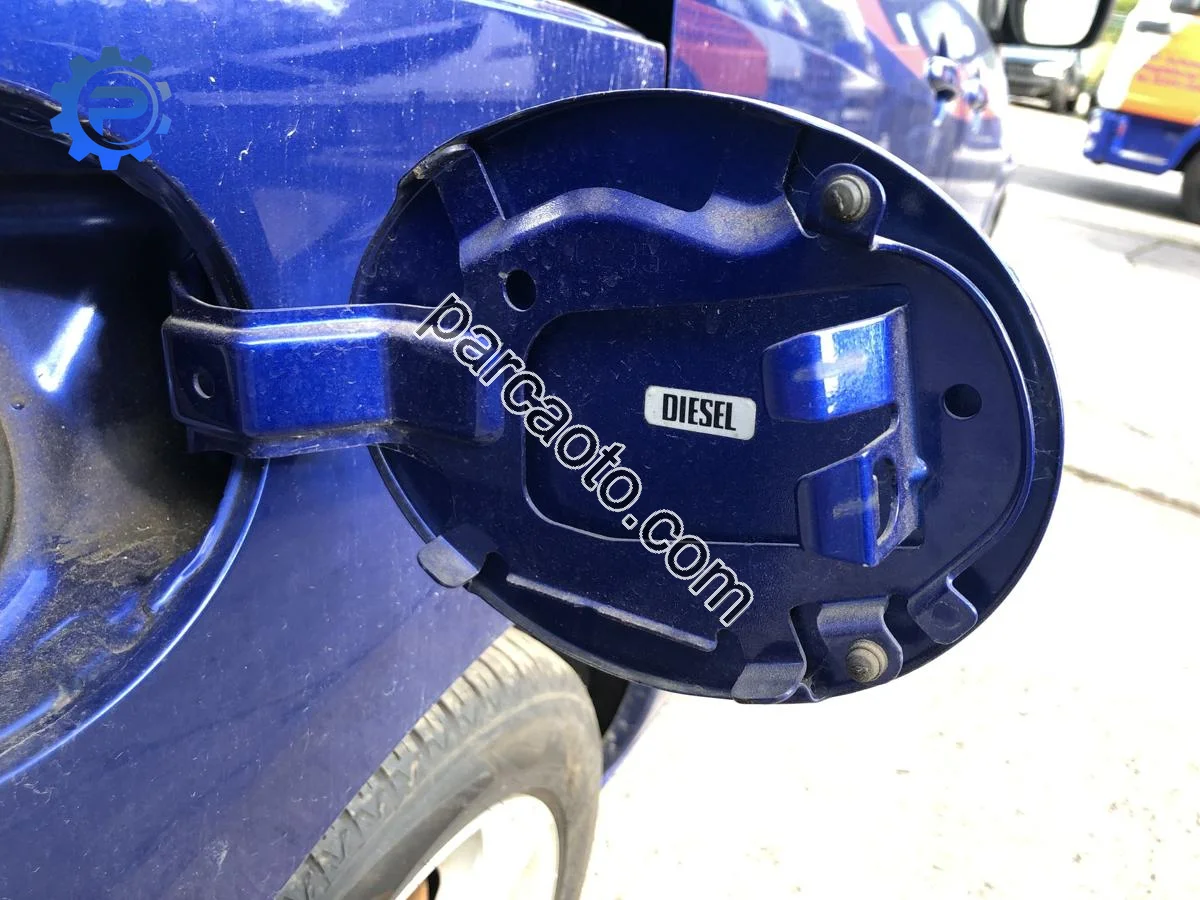 Mazda 2 Depo Kapağı - Mersin Tarsus