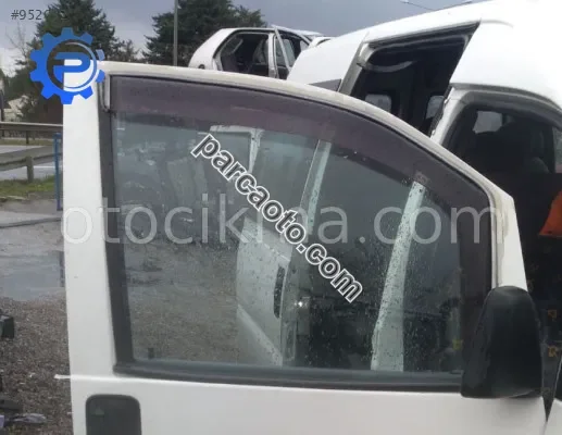 2002 peugeot expert 1.9 dizel çıkma sağ ön kapı camı
