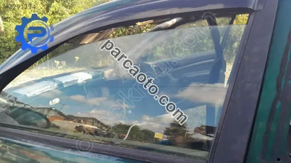 Focus 1 coupe sol kapi cami çıkma