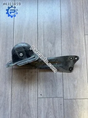 Arka Dingil Şase Bağlantı Kolu Sol VW Jetta Audi A3 1K0505225H