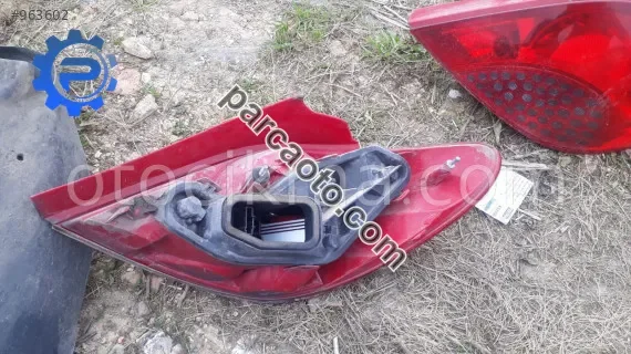 peugeot 207 1.4 benzinli çıkma sağ sol stop lambası