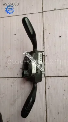 skoda roomster çıkma sinyal silecek kolu