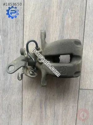 Fren Kaliperi Sağ Arka VW Jetta Golf6 Audi A3 1K0615424