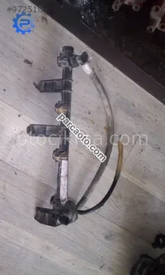 renault r19 1.6 8v çıkma enjektör kütüğü