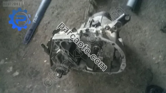 Megane 1 şanzıman 1.6 8v    99model yedek parça