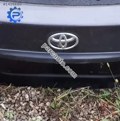 2010 model toyota avensis çıkma bagaj arma