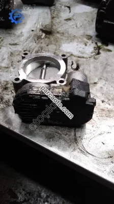 Mercedes w 204 c kasa gaz kelebegi yedek parça