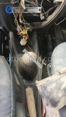1998 model peugeot 106 çıkma vites mekanizması orta konsol