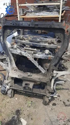 Peugeot 607 çıkma motor traversi beşik
