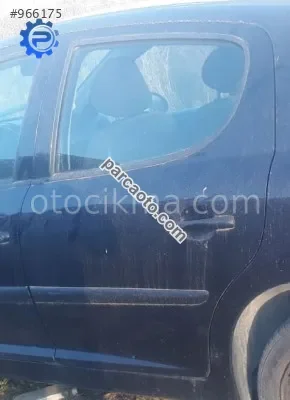 2009 peugeot 207 1.4 benzinli çıkma sol arka kapı