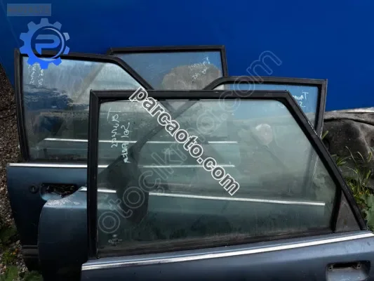 Ford Taunus Kapı Camı Adet