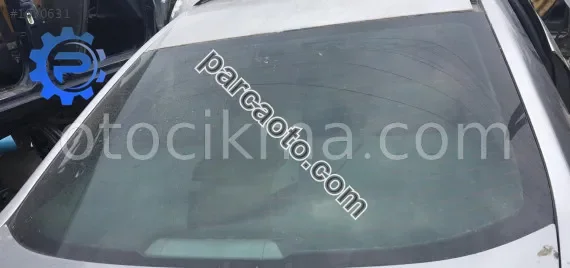 peugeot 607 orjinal çıkma arka cam