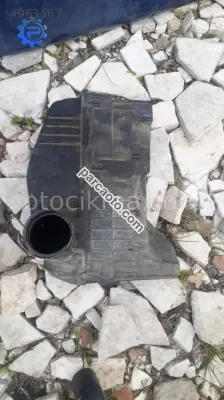 peugeot 207 1.4 benzinli çıkma hava filtre kutusu