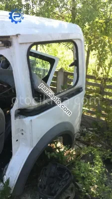 ford connect çıkma sol arka çammurluk