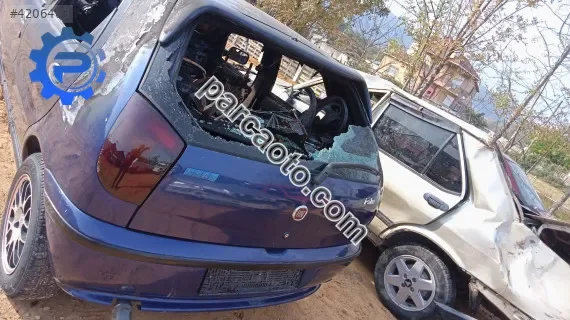Fiat Palio bagaj kapagi