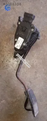 nissan almera çıkma gaz pedalı