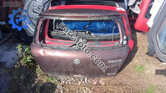 Suzuki swift arka bagaj kapağı yedek parça