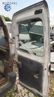 1999 peugeot partner 1.4 benzinli çıkma sağ dolu bagaj kapı