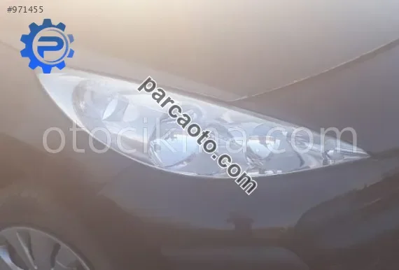 2009 model peugeot 207 1.4 orjinal sağ far