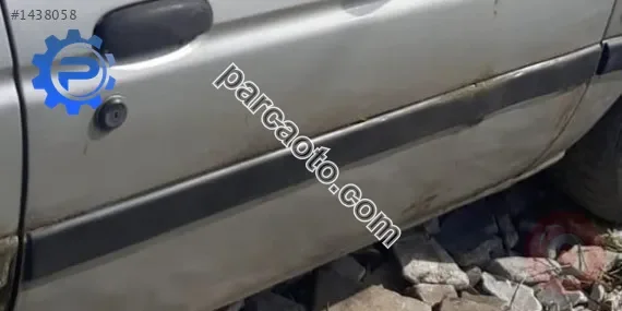 1997 model ford escort çıkma sağ ön kapı bandı
