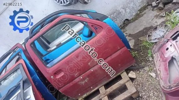 Suzuki Jimmy sağ ön kapı yedek parça