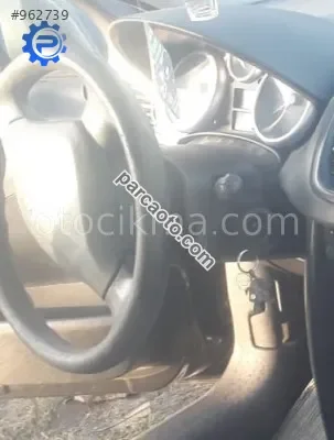 2009 peugeot 207 1.4 benzinli çıkma direksiyon gövde