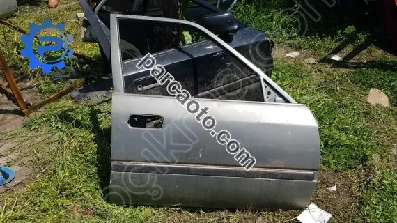 Toyota Corona st171 Sağ Ön Kapı çıkma