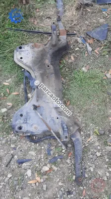 Peugeot 206 çıkma motor traversi beşik