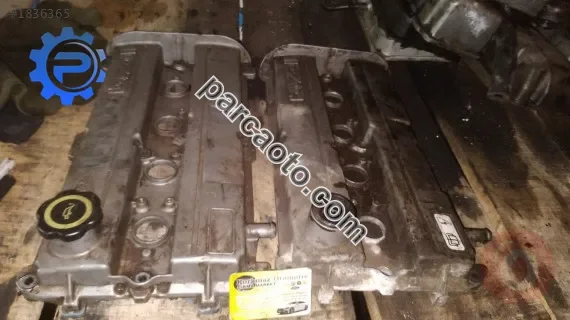 ford escort 16v çıkma 1.6 külbütör üst kapağı