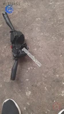 ford fiesta çıkma sinyal silecek kolu
