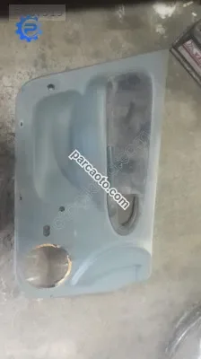 Megane 1 sol ön kapı döşemesi çıkma